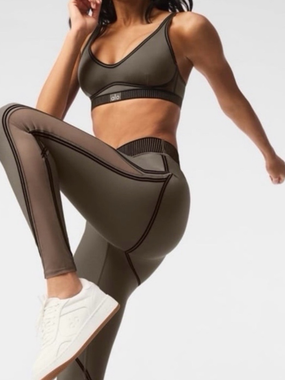 ALO Yoga airlift Line Up set in Olive Tree